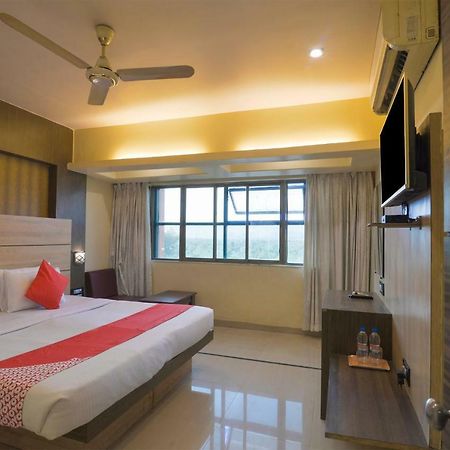 Oyo 3287 Hotel Mansarovar Navi Mumbai Zewnętrze zdjęcie